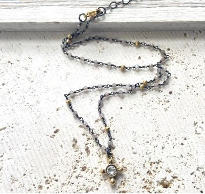 N24398 Labradorite Pyrite Short Necklace