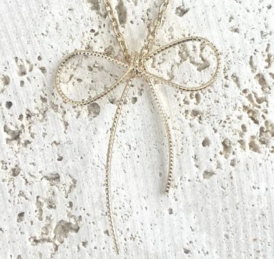 N24118 Gold Bow Necklace