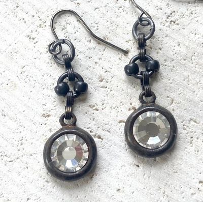 E25071 Rustic Crystal Earring