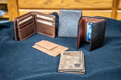 Online Men's Wallets