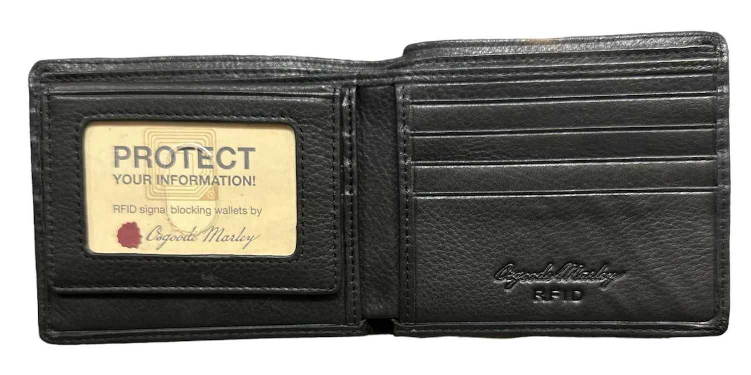 1232 RFID ID Passcase | Osgoode Marley, Colour: Black, Size: 4.5" x 3.75"