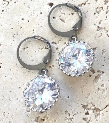 E23132 Crystal Earring