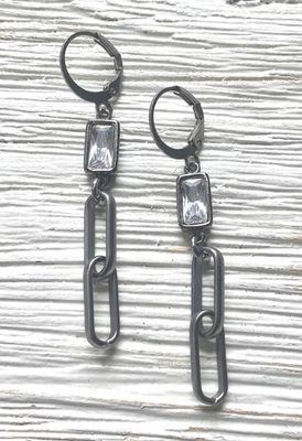 E24041 Gun Metal Paper Clip Earring