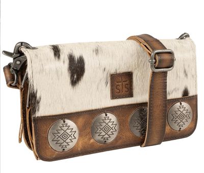 STS34153 Evie Concho Crossbody Organizer