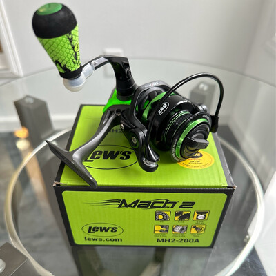 Lew&#39;s Mach 2 MH2-200A 6.2:1 Spinning Reel