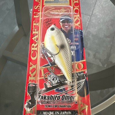 Lucky Craft LV RTO-150 Sinking 2.5" 1/2oz Sexy Chartreuse Shad Lipless Crankbait