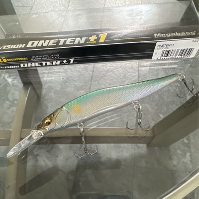 Megabass Vision Oneten+1 Sexy Ayu 110.5mm 1/2oz 2.2m Suspend Type