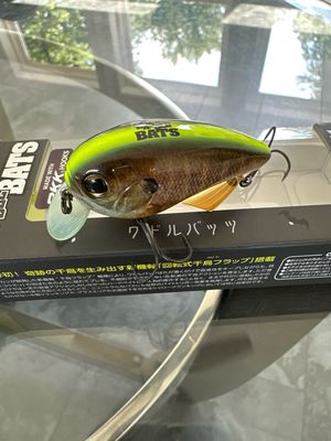 Imakatsu Waddle Bats, 3D High Vis Mesu Gill Great New 3D 2.2” .37oz. NIP