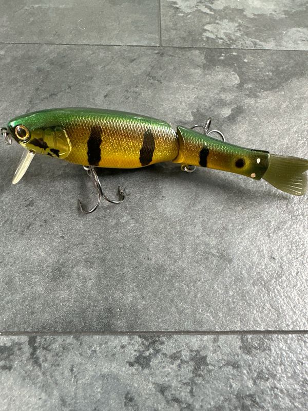 Lucky Craft Real Bait Peacock Bass POSSIBLY Used Or Unused Without Packaging.