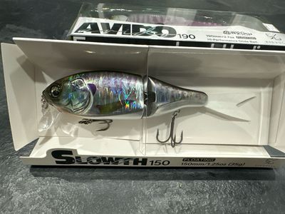 Eisvogel Slowth 150. Approx 6” (150mm) 1.25oz. Brand New Glide bait. Exact Bait Pictured Above. GREAT Looking New Bait, NIP.