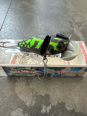 Jackall Hige Dancer Jointed Noisy Bait 66mm / 16.0g Yadoku Monster