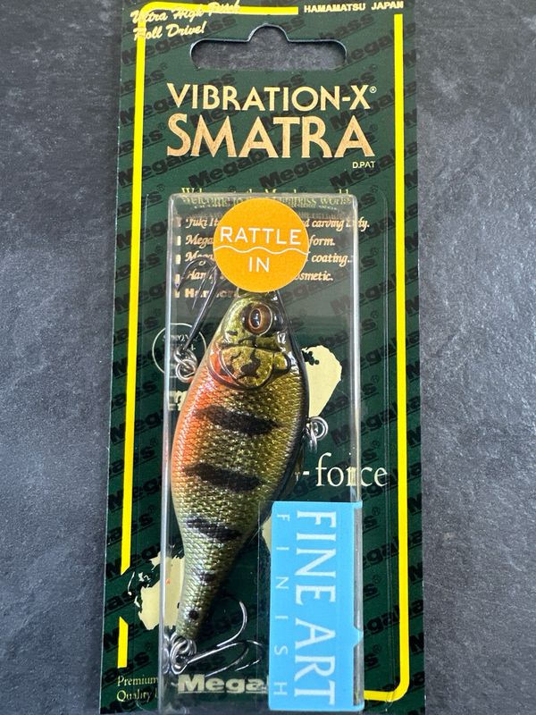 Megabass Vibration X SMATRA Rattle In #3 FA Peacock 64.5mm 1/2oz