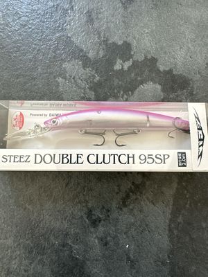Daiwa Steez Double Clutch 95SP Jerkbait IP Pink 95mm 8.6g Hook#7