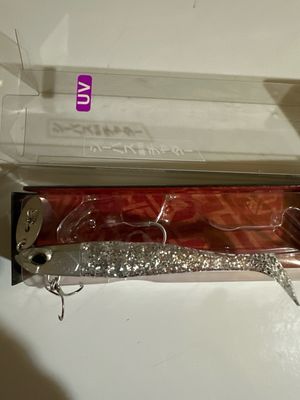 Duo Bay Ruf Chatter Shad LG Silver 18g (app 5/8oz). Duo International. NIP