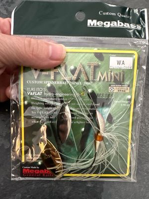 Megabass V-Flat Spinnerbait Mini 5/16oz Head Weight. Illusion Wakasagi. Double Silver/Gold Willows. NIP