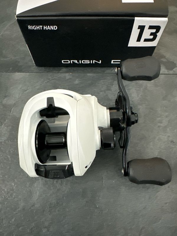 13 Fishing Origin C Baitcasting Reel 8.1:1 Right Hand