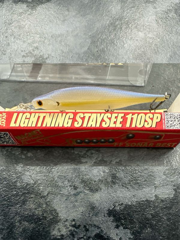 Lucky Craft Lightning Staysee 110sp Chartreuse Shad. 4-3/8” 1/2oz. 8’ Diver. Made In Japan. NIP