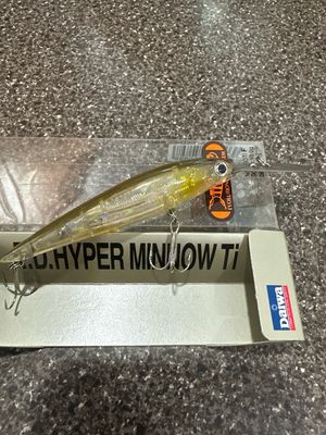 Daiwa Japan TD Hyper Minnow 1093Ti F. Laser Ghost Ayu, Super Aggressive Action. Dives Up To 3 Meters (10’). Titanium Lip! VERY Effective Bass, Walleye Bait. RARE &amp; Discontinued NIP