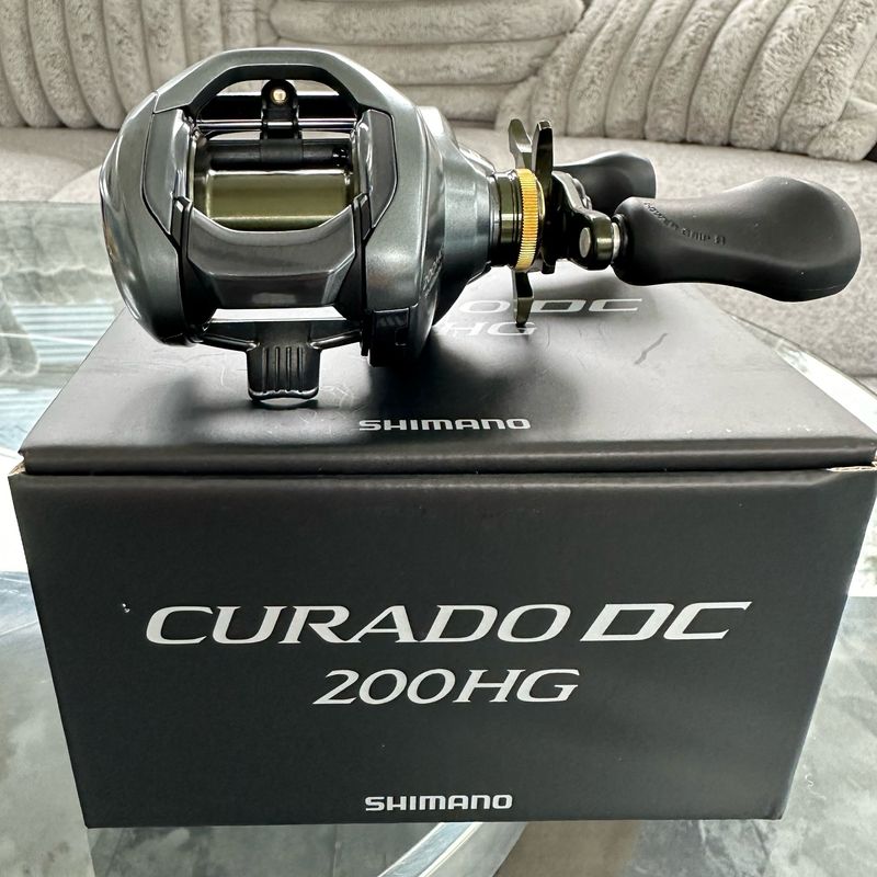 Shimano Curado DC 200 HG RH 7.4:1 NIB