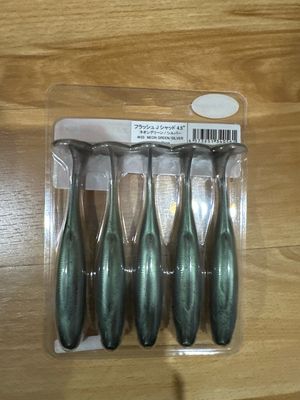 Fish Arrow Flash J Shad 4.5” Neon Green/Silver. 5 Baits Per Pack With Flash Foil