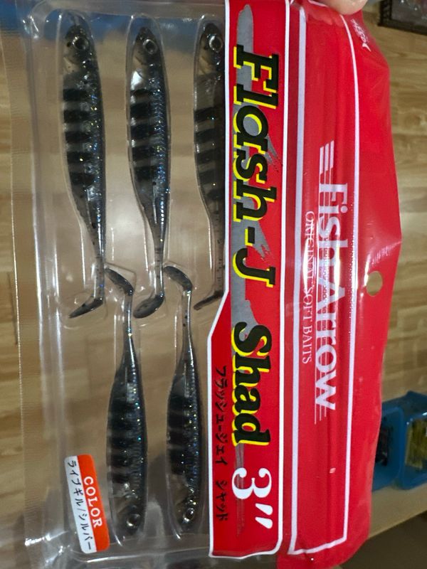 Fish Arrow Flash J Shad Fabulous Hard To Find #23  Live Gill Silver. 7 Baits Per Pack. NIP