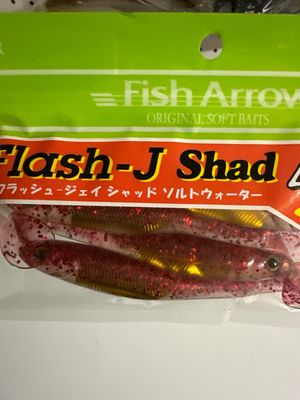 Fish Arrow Flash J Shad 4.5” SW #116 Red/Gold. NIP