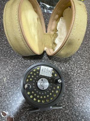 Orvis Battenkill 5/6 Fly Reel, Very Lightly Used.