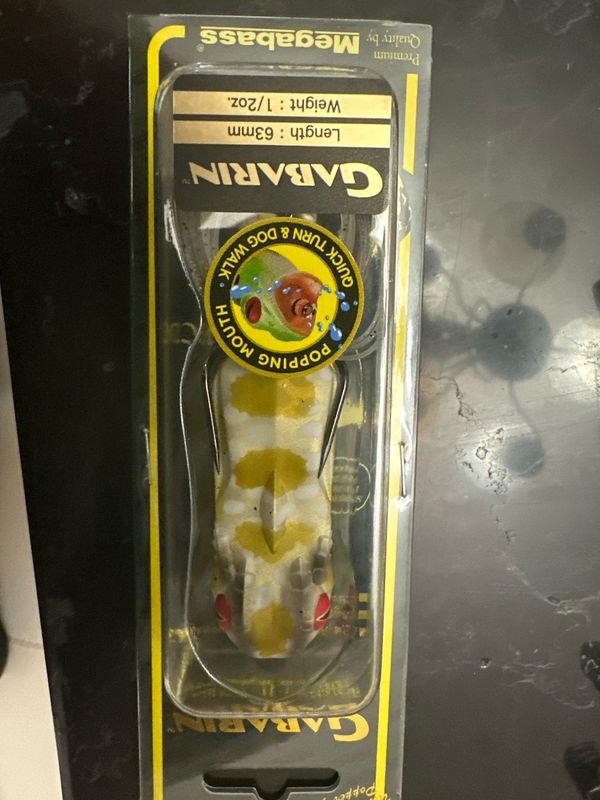 Megabass Gabarin 63mm 1/2oz NEW Topwater Frog WHITE PYTHON. NIP