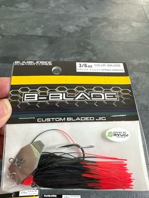 Bumblebee B Blade VERY Rare JDM Chatter. 3/8oz Spring Crimson.