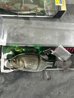 Imakatsu Gillroid Bootstail 15.7” 2.6oz #644 Kanbuna Chart Back Silver. Comes With The Bootstail &amp; Flat Tail. NIB
