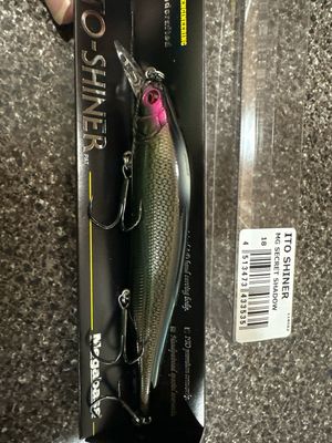 Megabass ITO Shiner MG Secret Shadow. 115mm (app 4.5”), 1/2oz, Max 2 MetersNIP