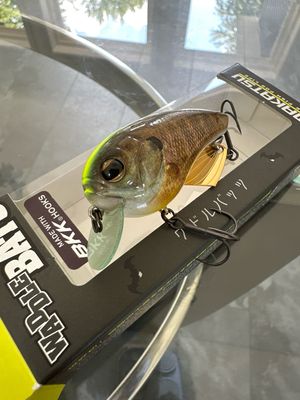 Imakatsu Waddle Bats, 3D High Vis Mesu Gill Great New 3D Color 2.2” .37oz. NIP