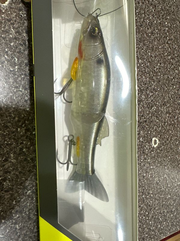 Imakatsu Super SG Plus Hazy Shad #805, Exact Bait In Pics. 5.7” 1.05oz. Brand New In Package.
