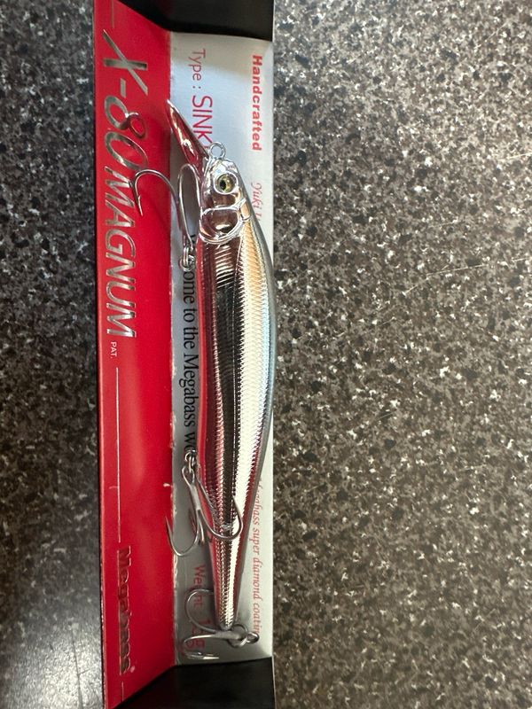 Megabass X-80 Magnum Special Color (SP-C) Full Metal Silver Sinking. 115mm 18g Max Approx 6.5’ Depth. NIP