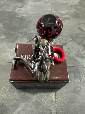 Shimano Stradic Ci4 4000XGM VERY Lightly Used &amp; Rare! Gomexus Handle. 6.2:1 Gear Ratio, With Box &amp; Bag.