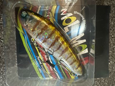 Obasslive MolaMola Japanese Lipless Vibe. 3/4oz Class, 100mm Mid Slow Retrieve. TS-33 Gill NIP.