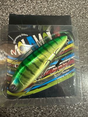 Obasslive Molamola Japanese Lipless Vibe. Great Color/bait. 3/4oz Class 100mm (approx 4”). Exact Bait In Pics. NIP