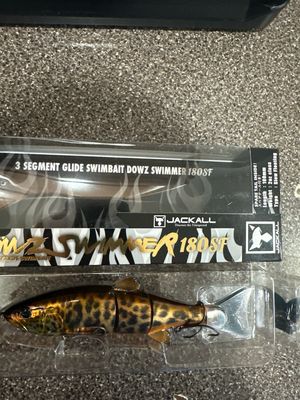 Jackall Dowz Swimmer 180SF Blazing Leopard (Amazing Color). 3 Segment JDM Glide Swimbait 2oz Class, 180mm Spare Tail Included. New In Package.