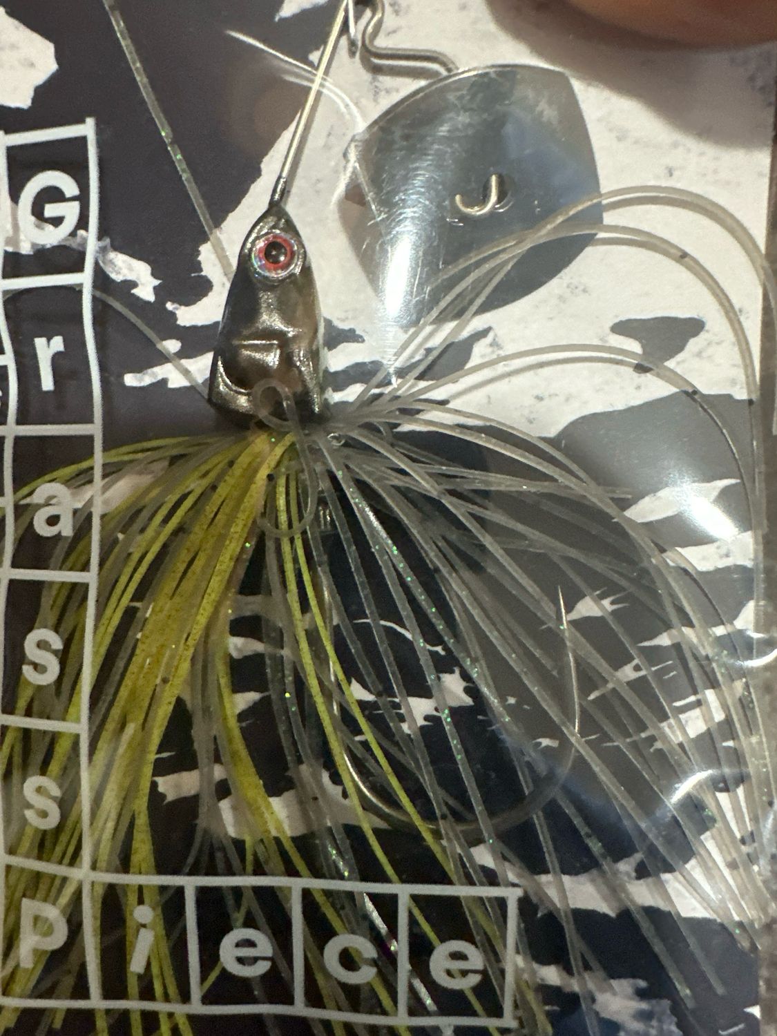 Bass Puzzle Grass Piece 1/2oz JDM Spinnerbait. G14 MS Smoke Shad. New In Package.