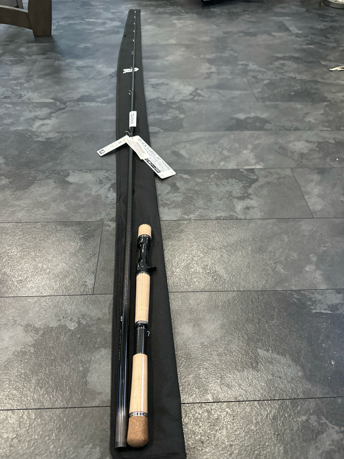 Daiwa Black Label Brand New 7111XHXB 1/2oz-3oz Lure, 14-30lb Line, Max 60lb Braid. Gorgeous &amp; New Extra Heavy Baitcast Rod With Rod Bag As In Photos. NIB