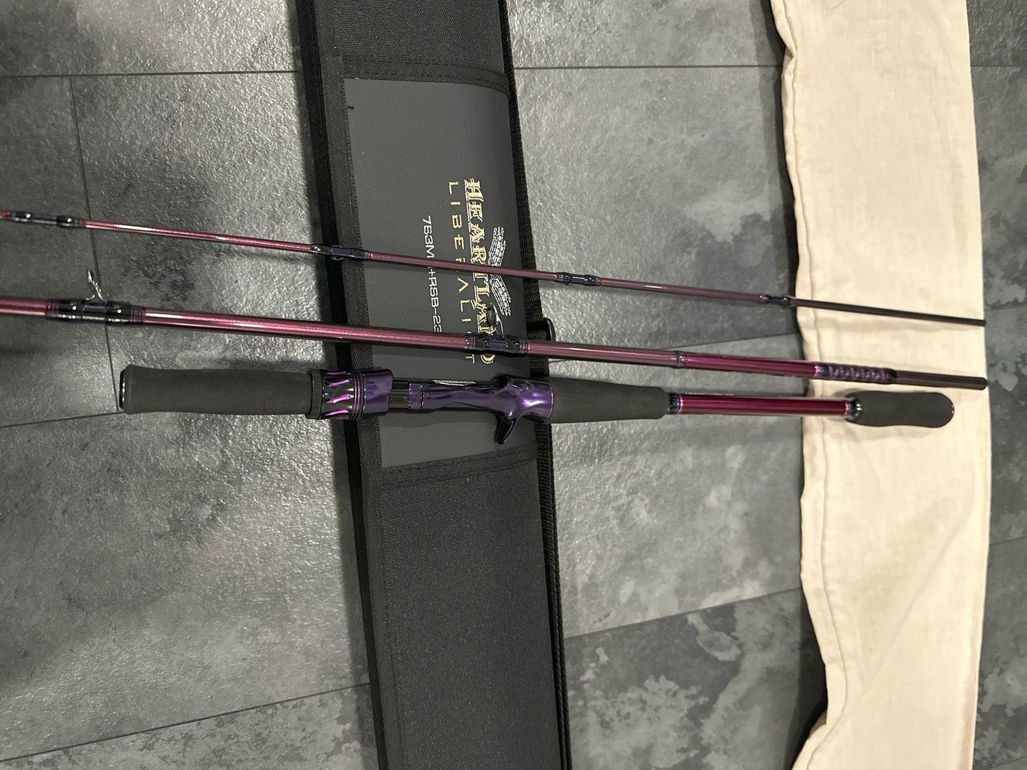 Daiwa Heartland Liberalist 763MH+RSB-23. LIGHTLY USED JDM Gorgeous Baitcast Rod. Exact Rod In All Pics, 7&#39;6” Line Rating 14-30lb. Lure Rating 10-70g (approx 3/8-2.5oz) Jig Rating 10-80g (3/8-3oz.)