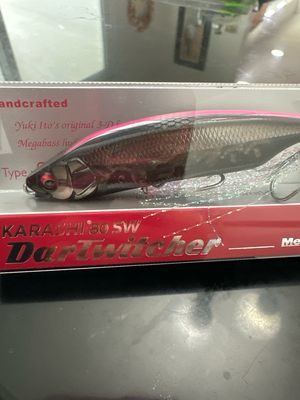 Megabass Karashi 80 SW Dartwitcher #8 HT Black Pink Back