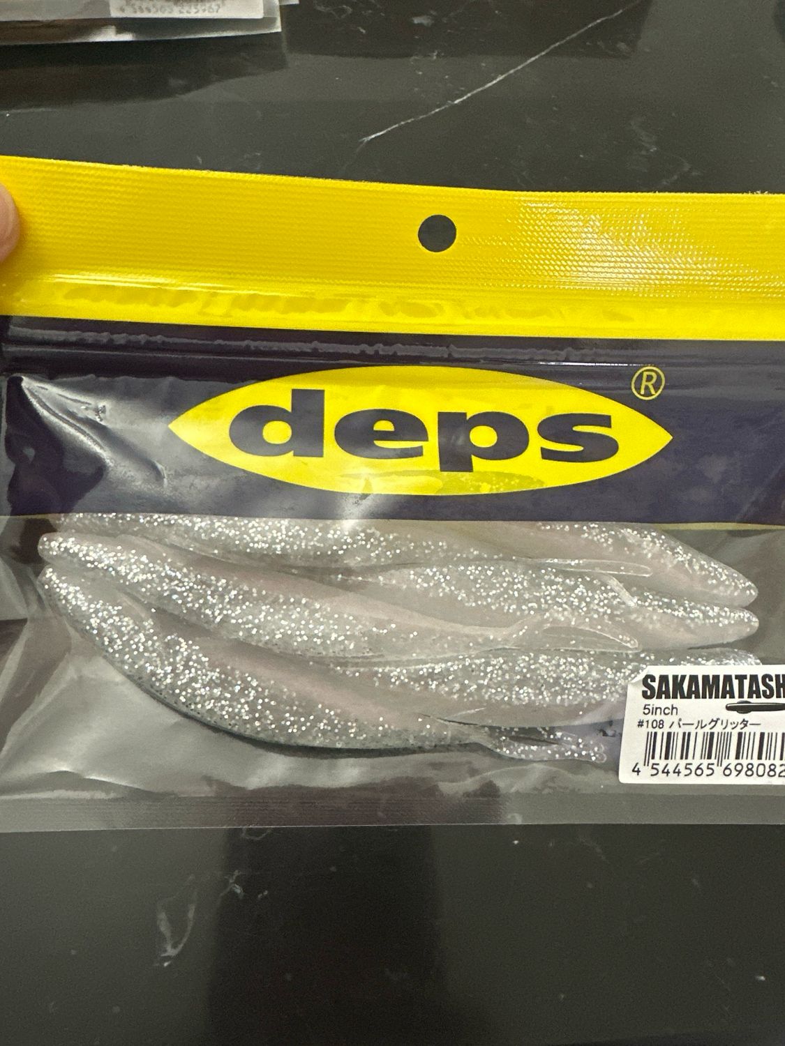 Deps Sakamata Shad 5inch #108 Pearl Glitter 6 Baits Per Pack