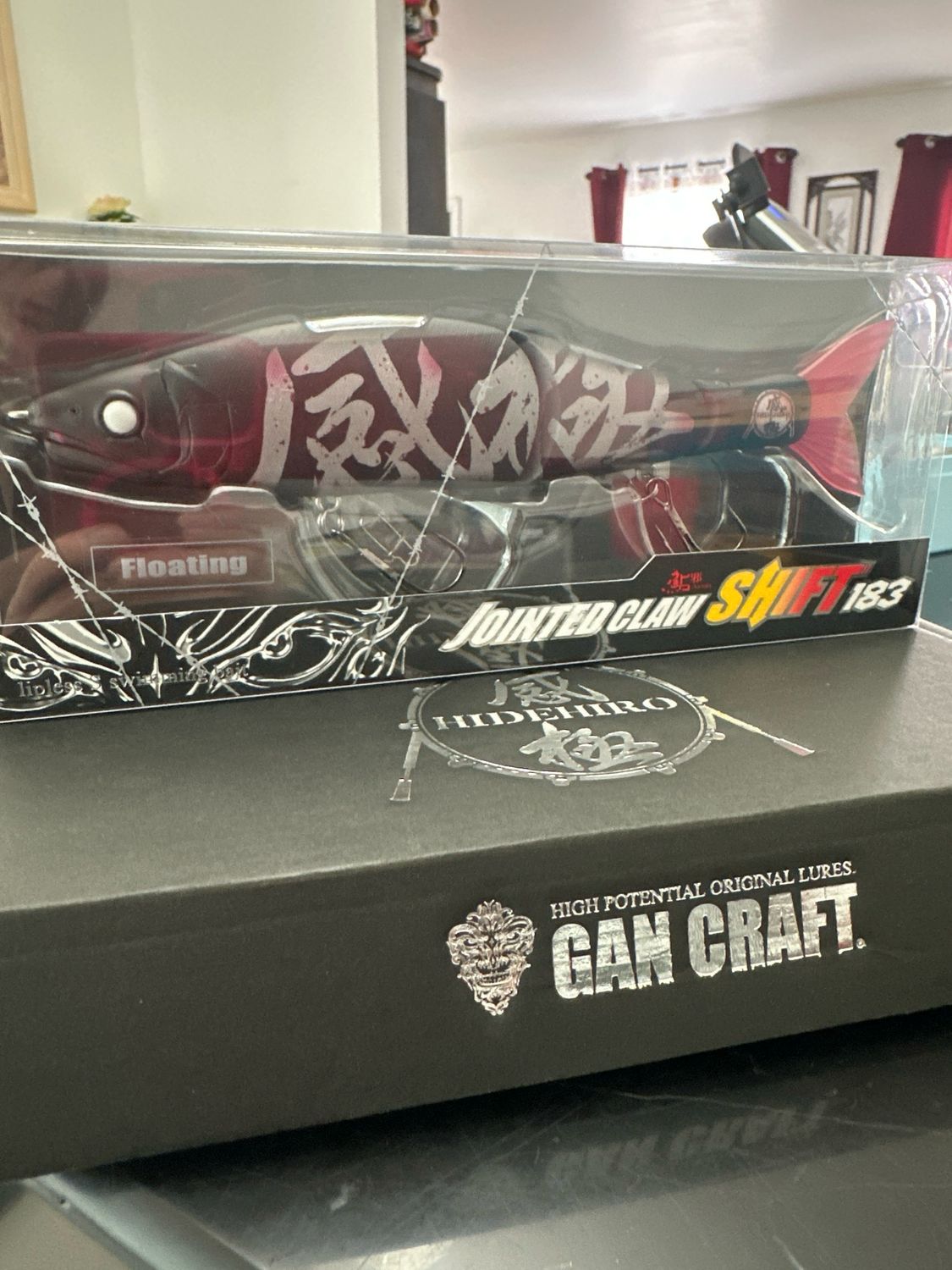 Gan Craft Jointed Claw Shift 183 #KH-03 Extreme Blood (Limited Color) 180mm 2oz Floating Comes With A Black Box