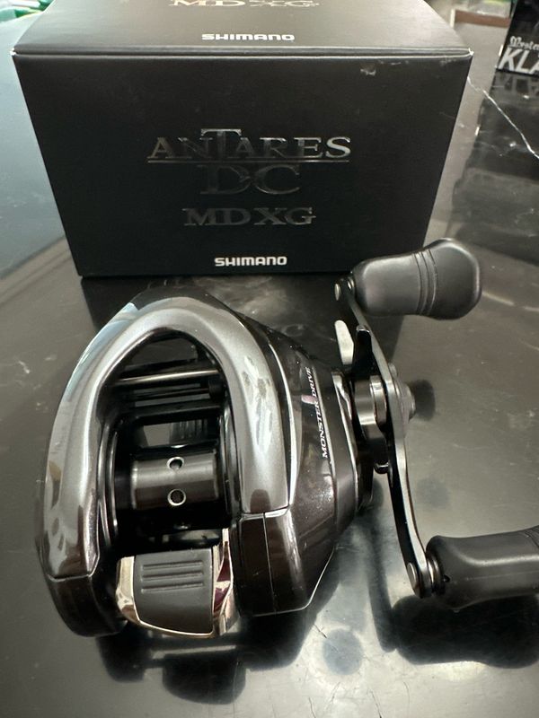 Shimano 18 Antares DC MD XG 7.8:1 VERY close to unused