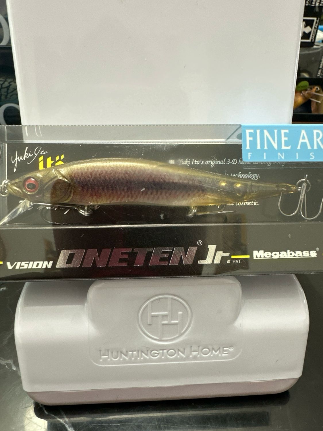 Megabass Vision Oneten Jr. #61 (Fine Art) FA Ghost Kawamutsu 98mm | 3/8oz | Suspend | 1.2m