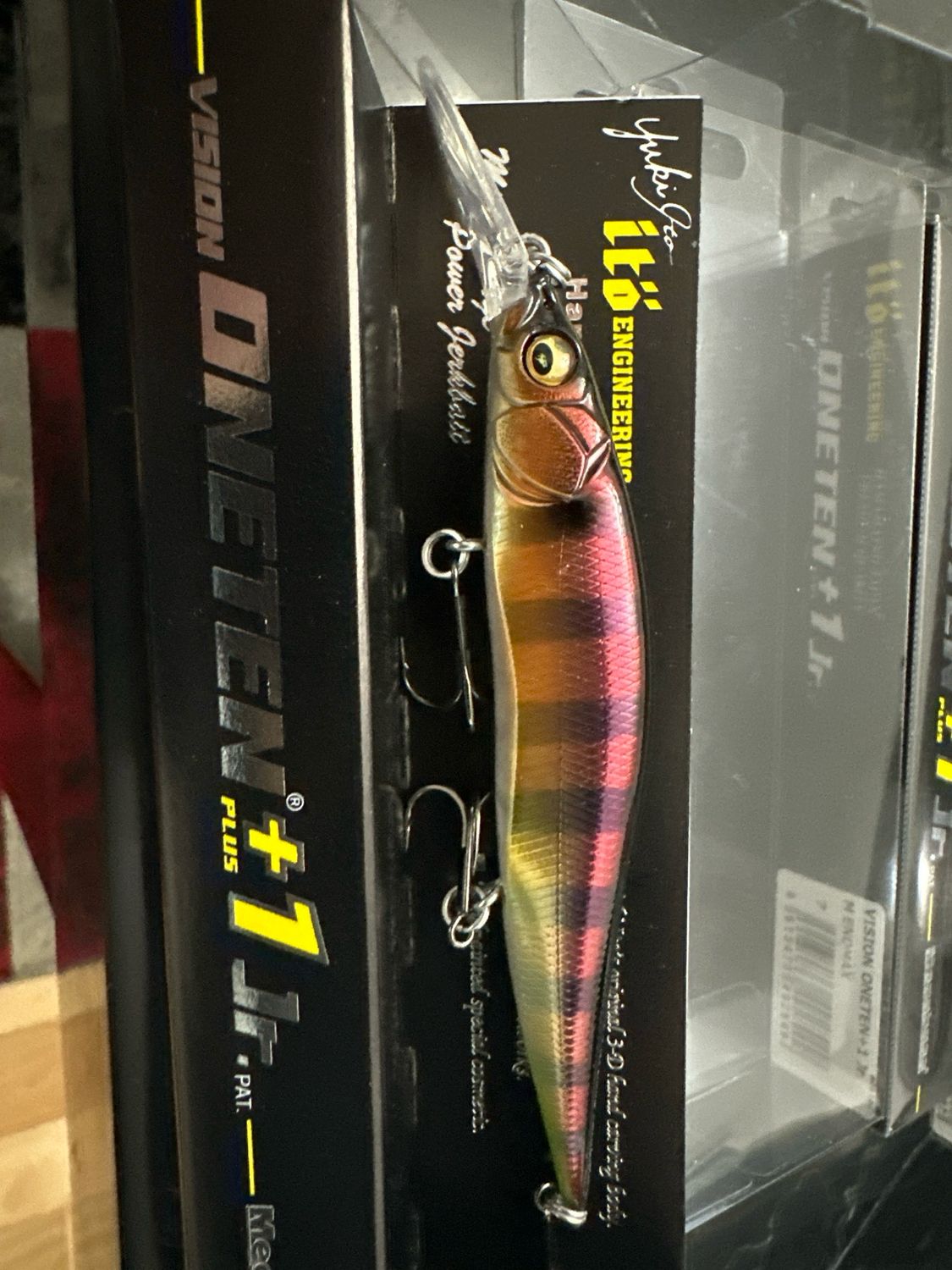 Megabass Vision Oneten +1 Jr, M Endmax 3/8oz, Suspending, Max Depth 2.2m (approx 7’). NIP
