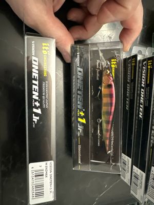 Megabass Vision Oneten +1 Jr, M Endmax 3/8oz, Suspending, Max Depth 2.2m (approx 7’). NIP