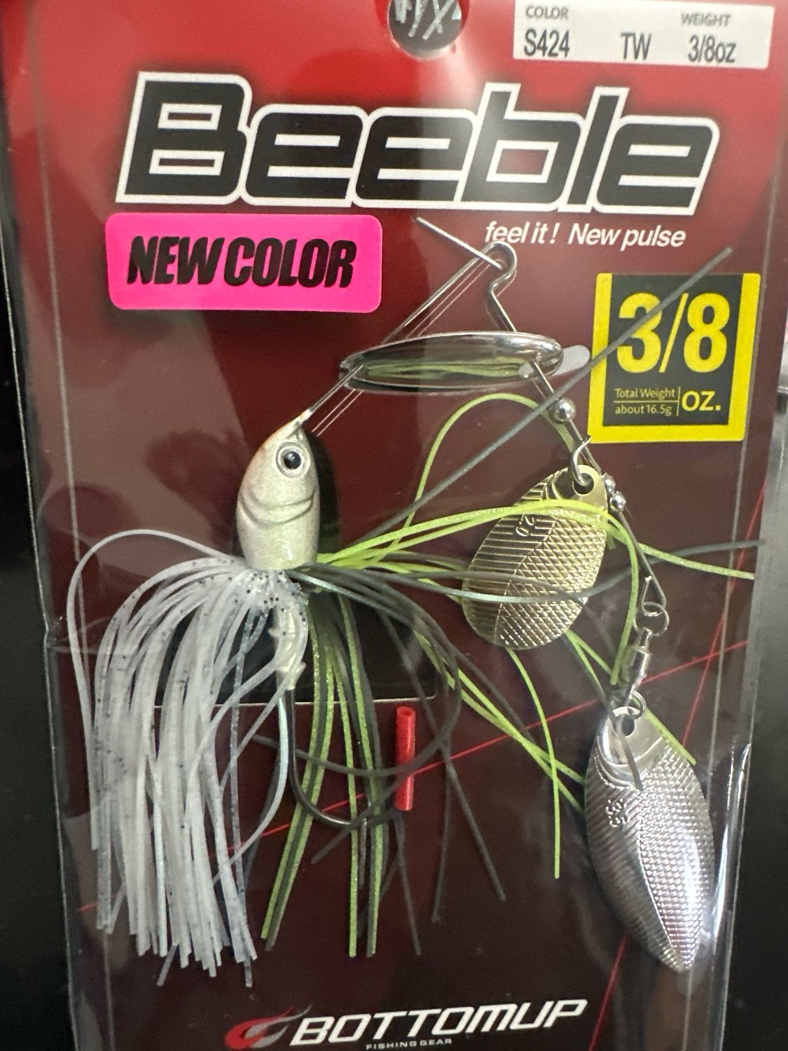 Bottom Up Beeble TW Spinnerbait, New Color S424 Sexy White. 3/8oz NIP