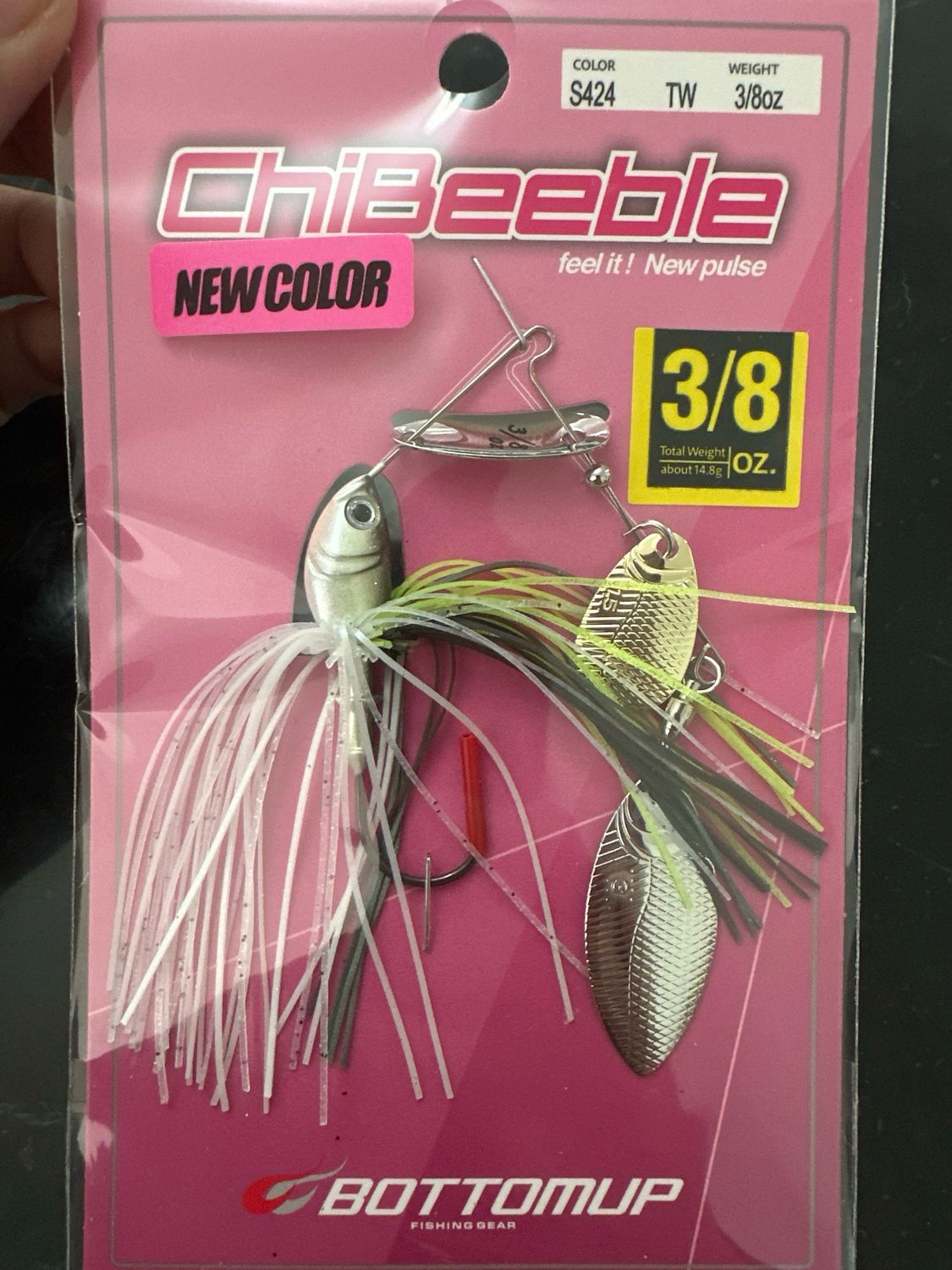 BottomUp ChiBeeble 3/8oz TW S424 Sexy White Spinnerbait